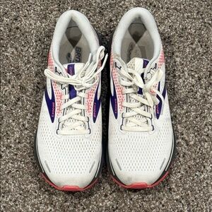 Brooks White and Pink Athletic Shoes